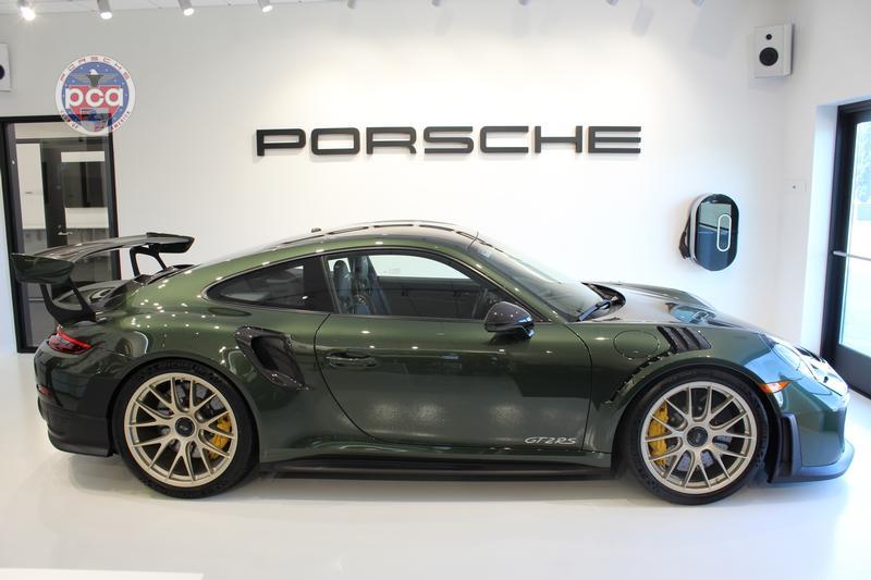 Oak Green Metallic  Rennbow - The Porsche Color Wiki